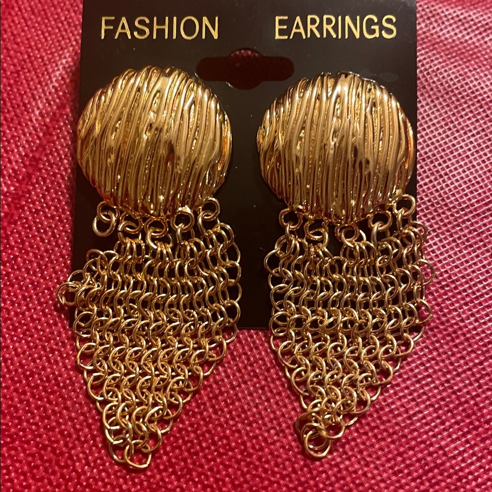 Chic Gold Mesh Earrings
